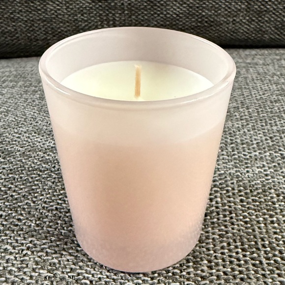 Burberry Her Scented Candle Pink New 70g 2.4Oz Authentic Brand - Picture 8 of 16